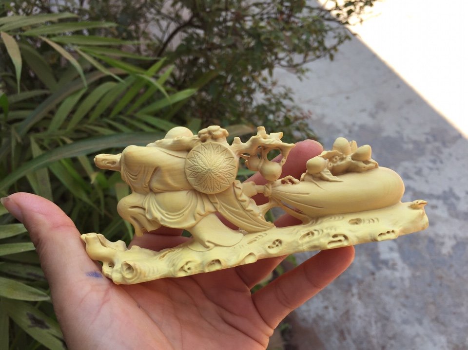 Tượng Di Lặc Kéo Bao Tiền - Để Xe Ô Tô