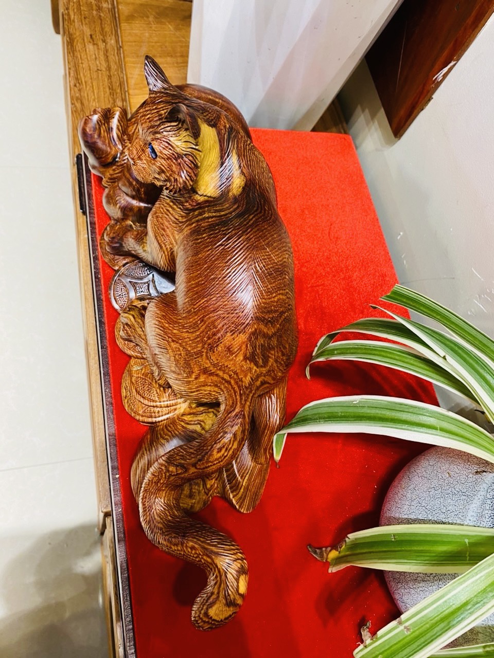 Tượng Con Mèo Phú Quý Gỗ Cẩm Cao 20cm