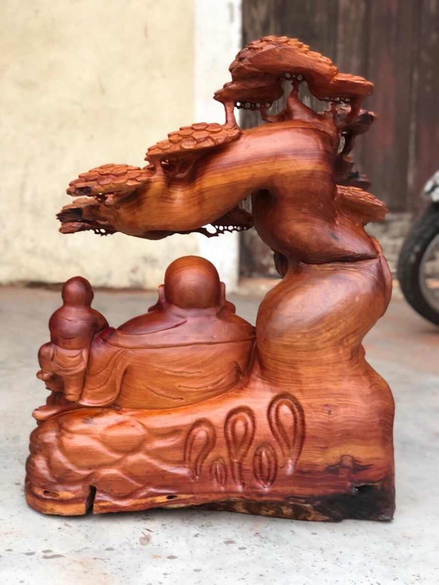 Phật Di Lặc Ngồi Tán Tùng