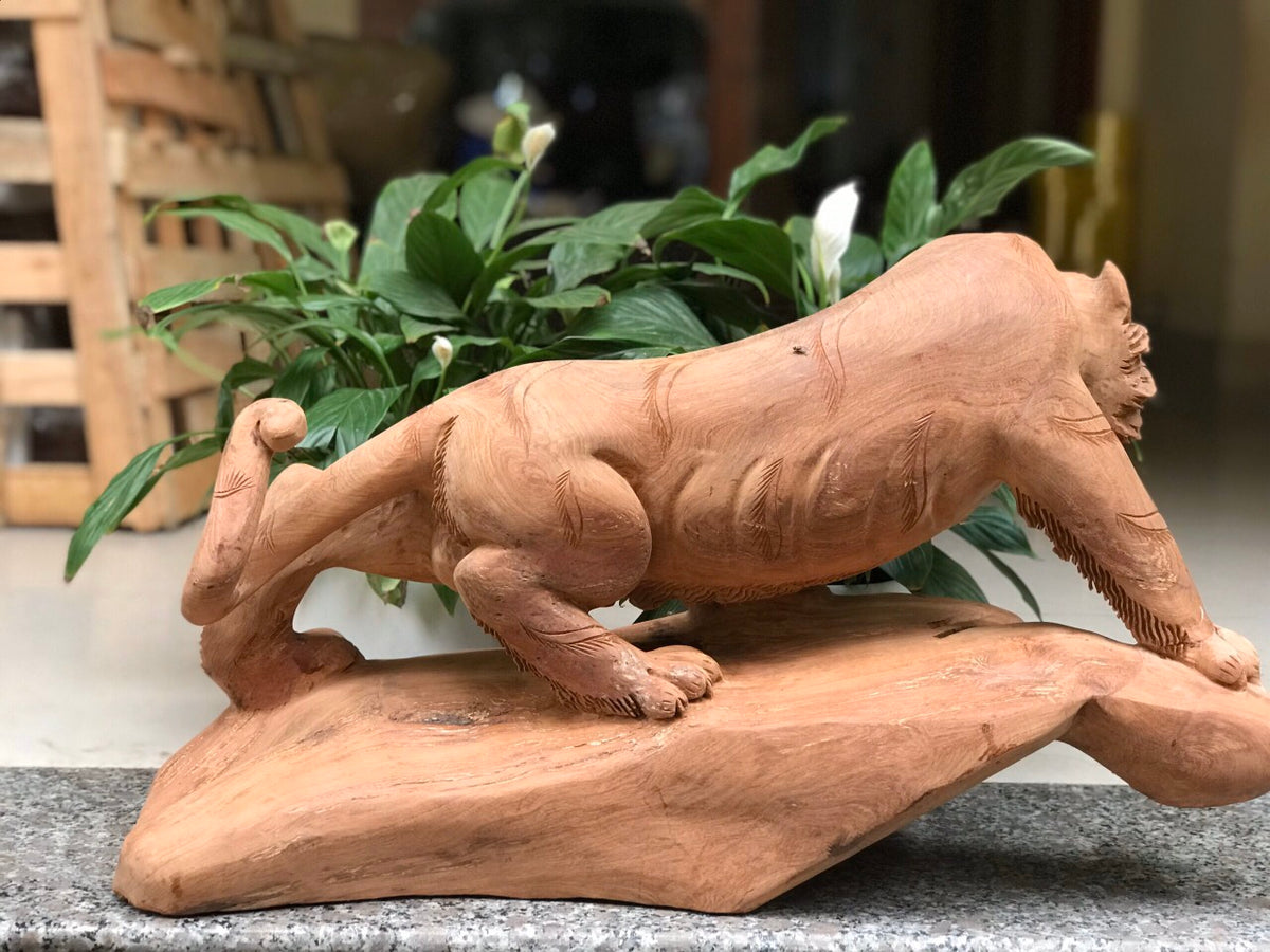 Hổ Gỗ Hương - Tượng Hổ Phong Thủy Trấn Thạch