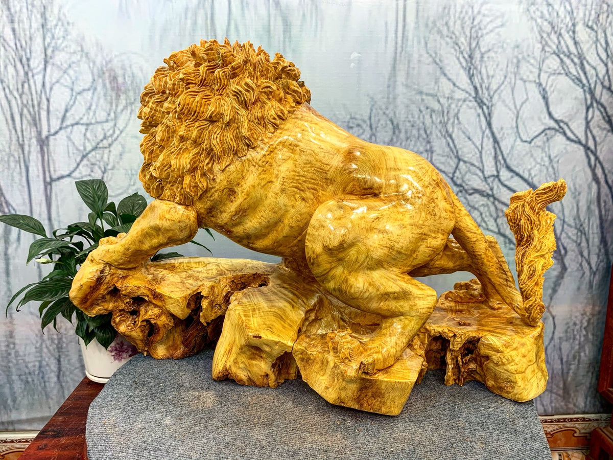 Tượng Sư Tử Chúa Sơn Lâm Gỗ Nu Kháo