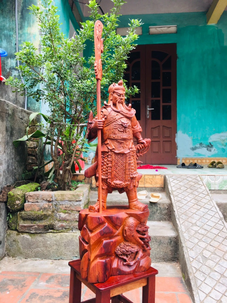 Quan Công Trấn Thạch Xua Tà Đứng Chống Đao