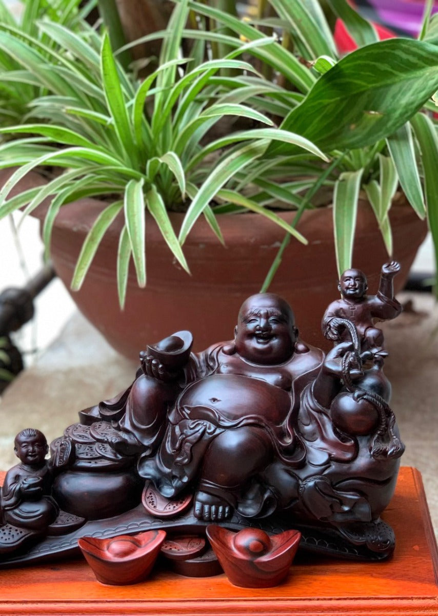Cụ Di Lặc Ngồi Bao Tiền Hai Tiểu Đồng