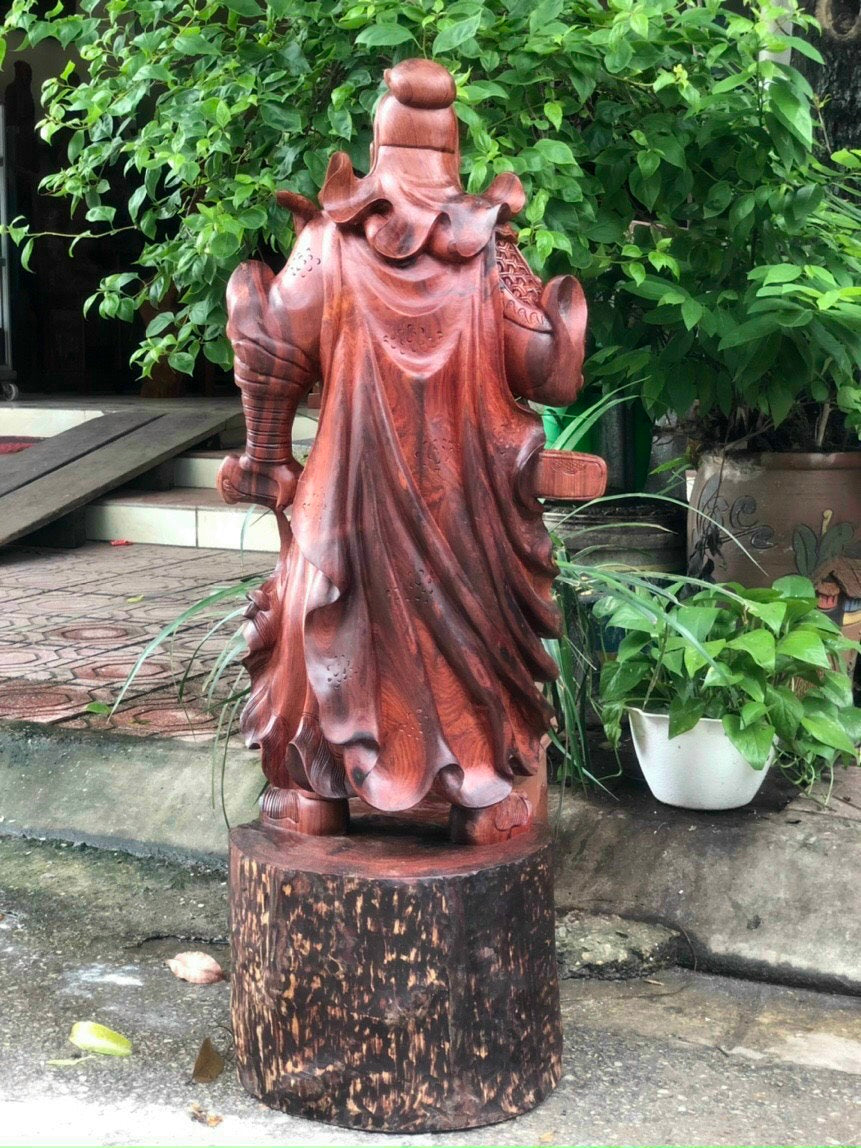 Tượng Quan Công Đứng Chống Đao - Gỗ Cẩm Ta