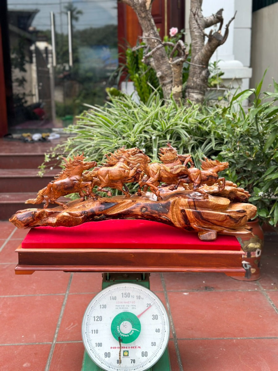 Tượng Ngựa Bát Mã - Mã Đáo Thành Công Gỗ Cẩm
