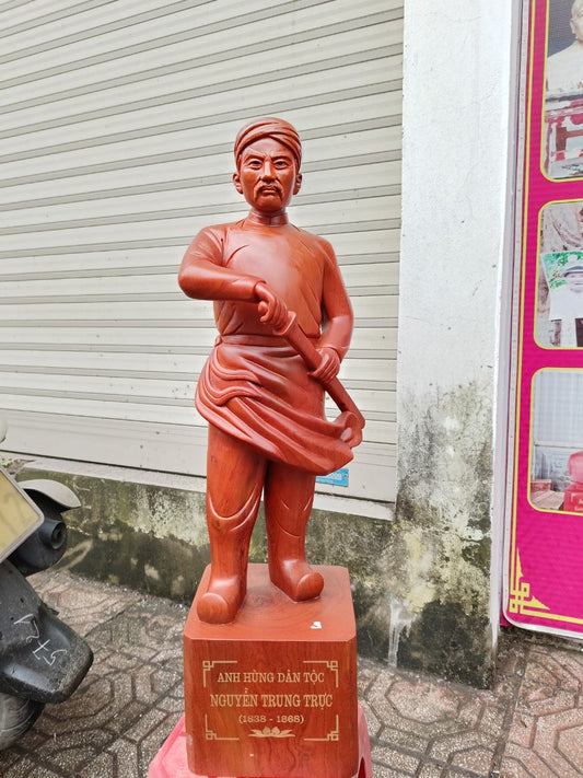 Tượng Gỗ Anh Hùng Dân Tộc Nguyễn Trung Trực Gỗ Hương Đá Cao 70cm