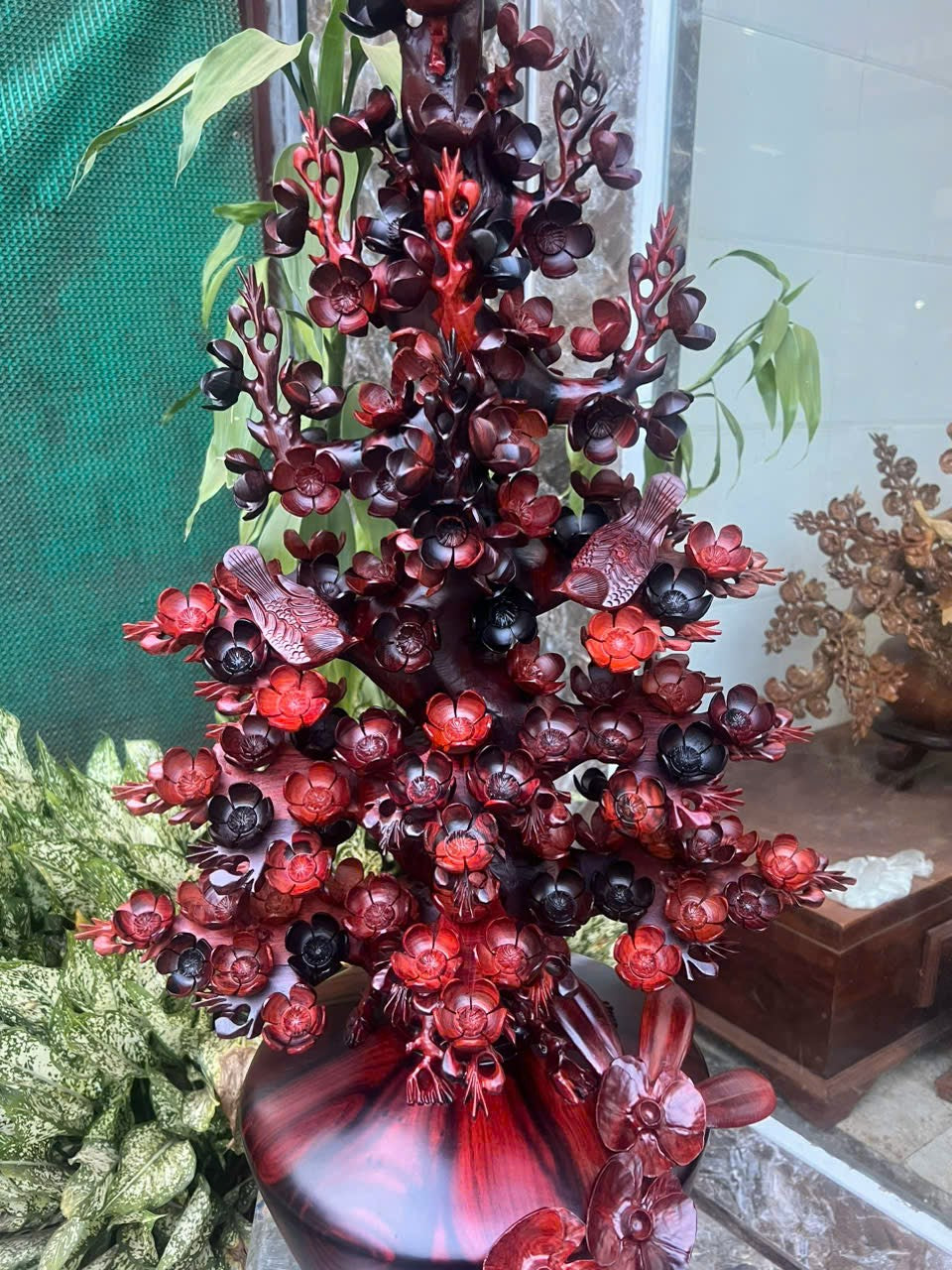 Hàng Thủ Công Kỹ Nghệ - Bình Hoa Mai Gỗ Trắc Ta đỏ đen