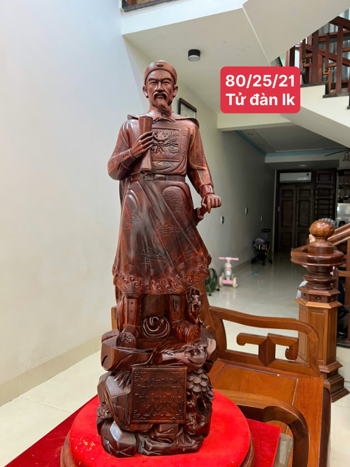 Tượng Trần Quốc Tuấn Gỗ Tử Đàn Liền Khối - Cao 80cm