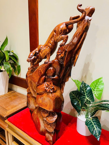 Tượng Con Báo Săn Mồi Gỗ Cẩm Lai Cao 80