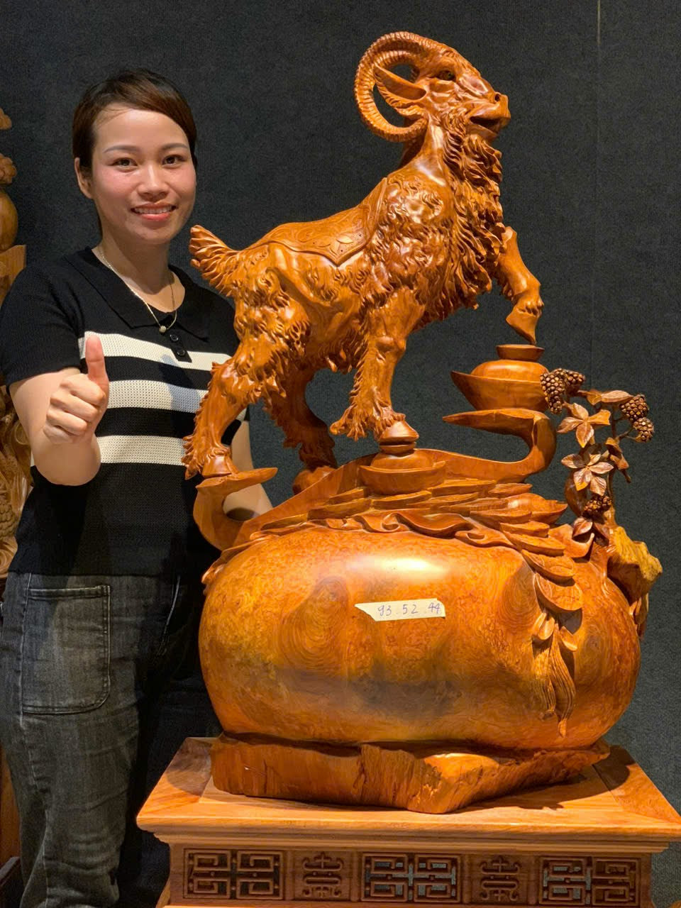 Tượng Dê Nhất Dương Tài Lộc Gỗ Nu Hương Cao 93