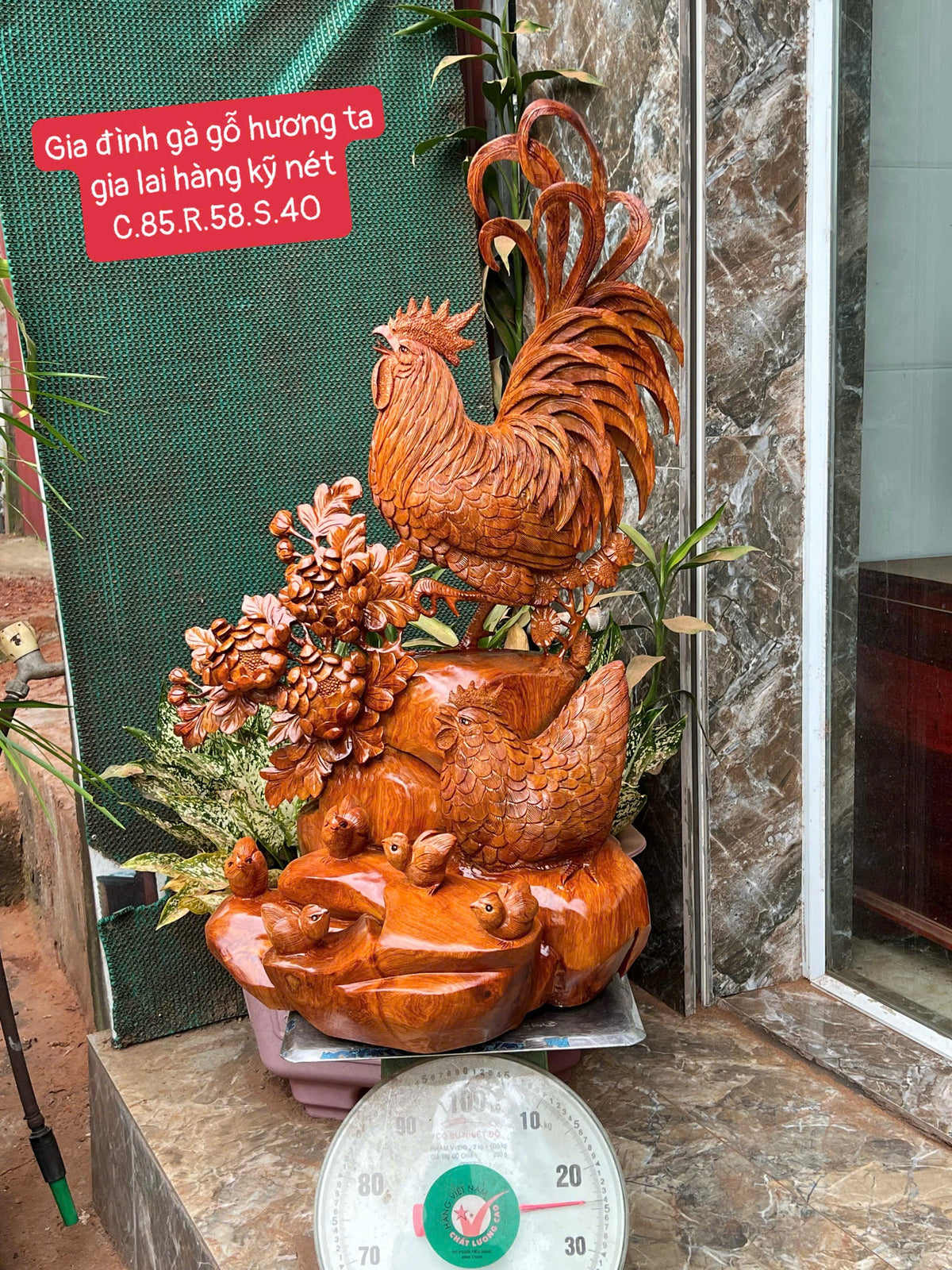 Tượng Linh Vật Gà - Gia đình Gà Gỗ Hương Ta Cao 85