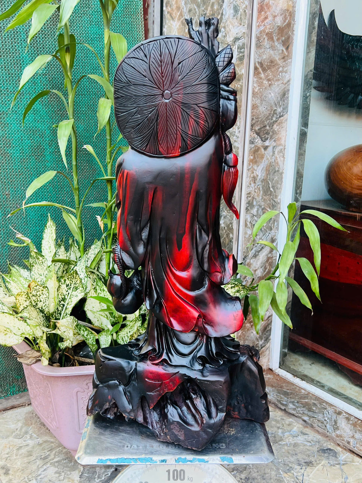 Cụ Đạt Ma Đứng Gỗ Trắc Đỏ Đen Ngang Khối Cao 69cm