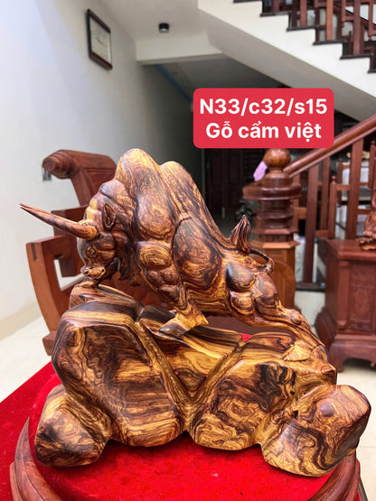 Tượng Bò Tót Gỗ Cẩm Việt Vân Chun Sụn Cao 32cm