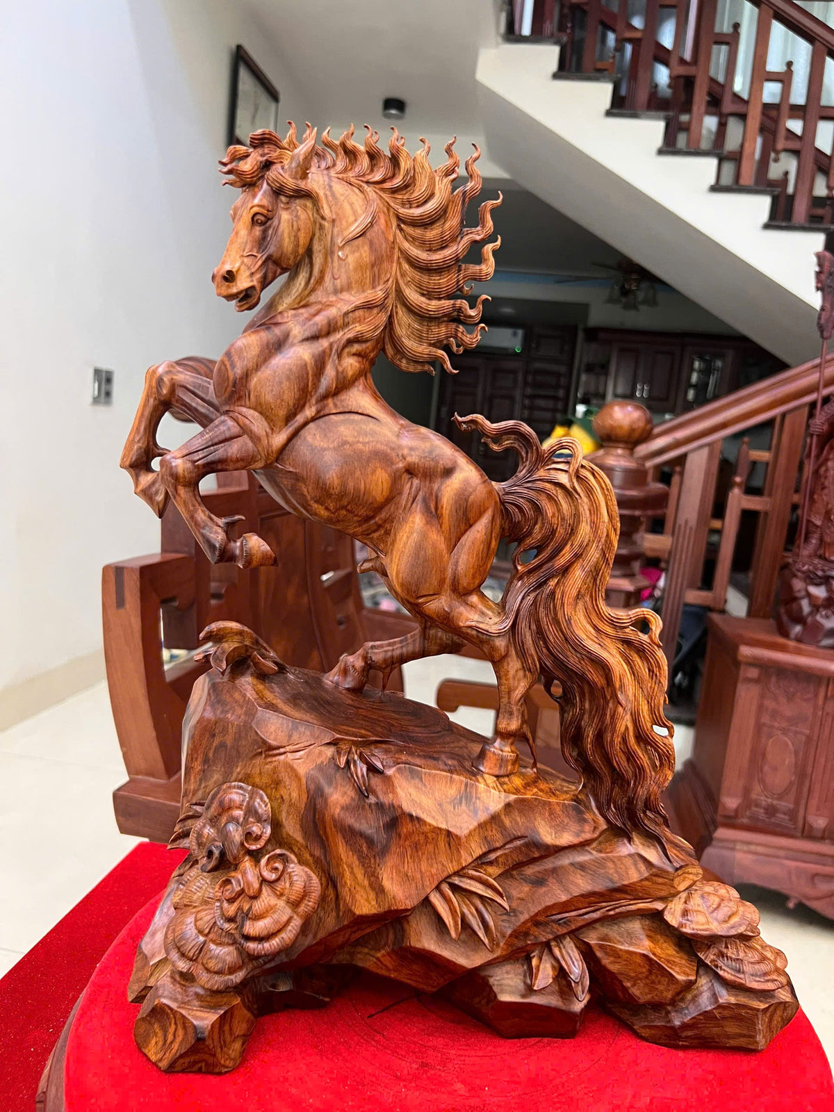 Tượng Linh Vật Ngựa Gỗ Sưa Bắc - Nhất Mã Cao 45