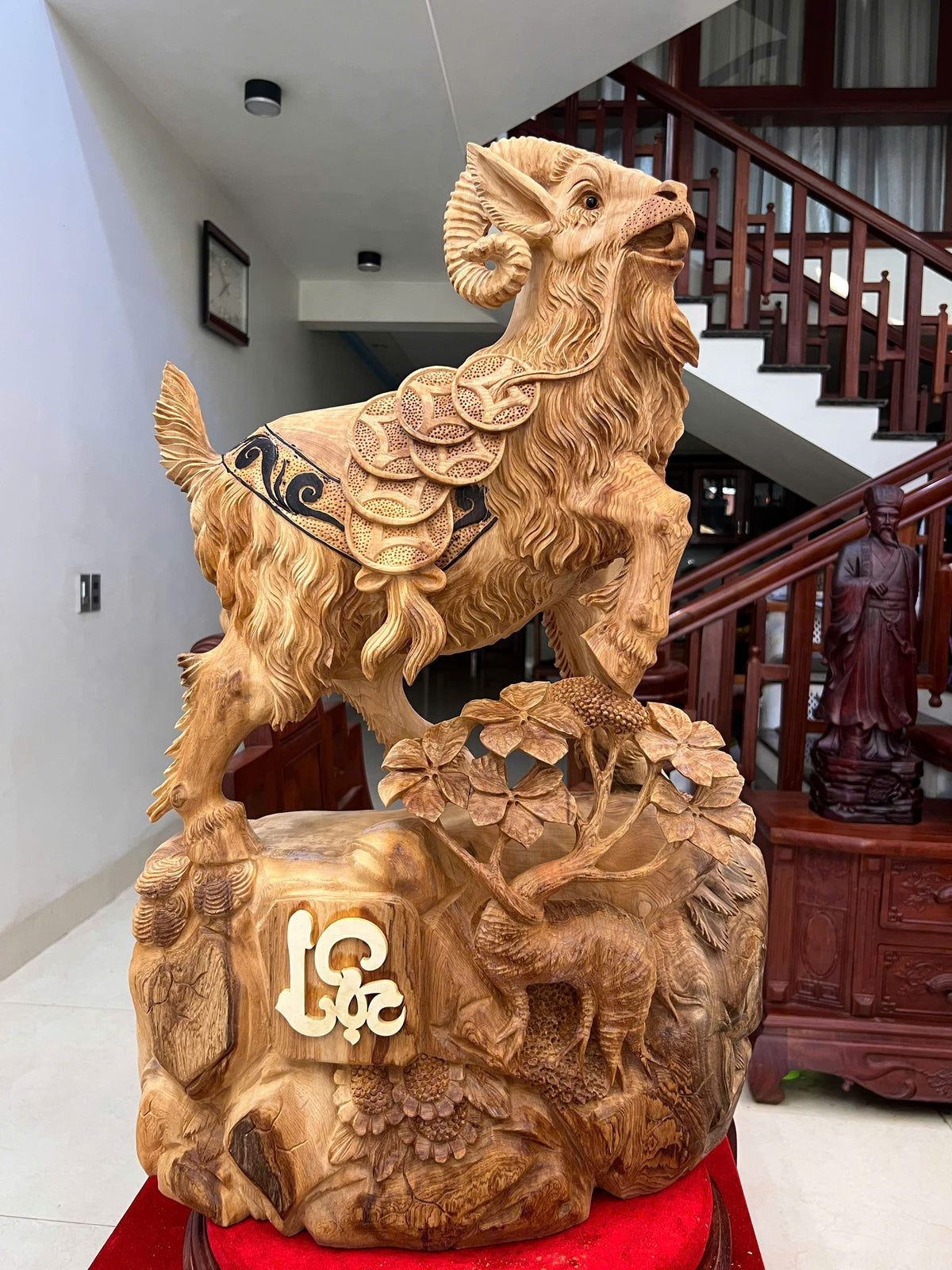 Tượng Linh Vật Dê  Nhất Dương Khai Thái  Gỗ Ngọc Am Cao 82cm