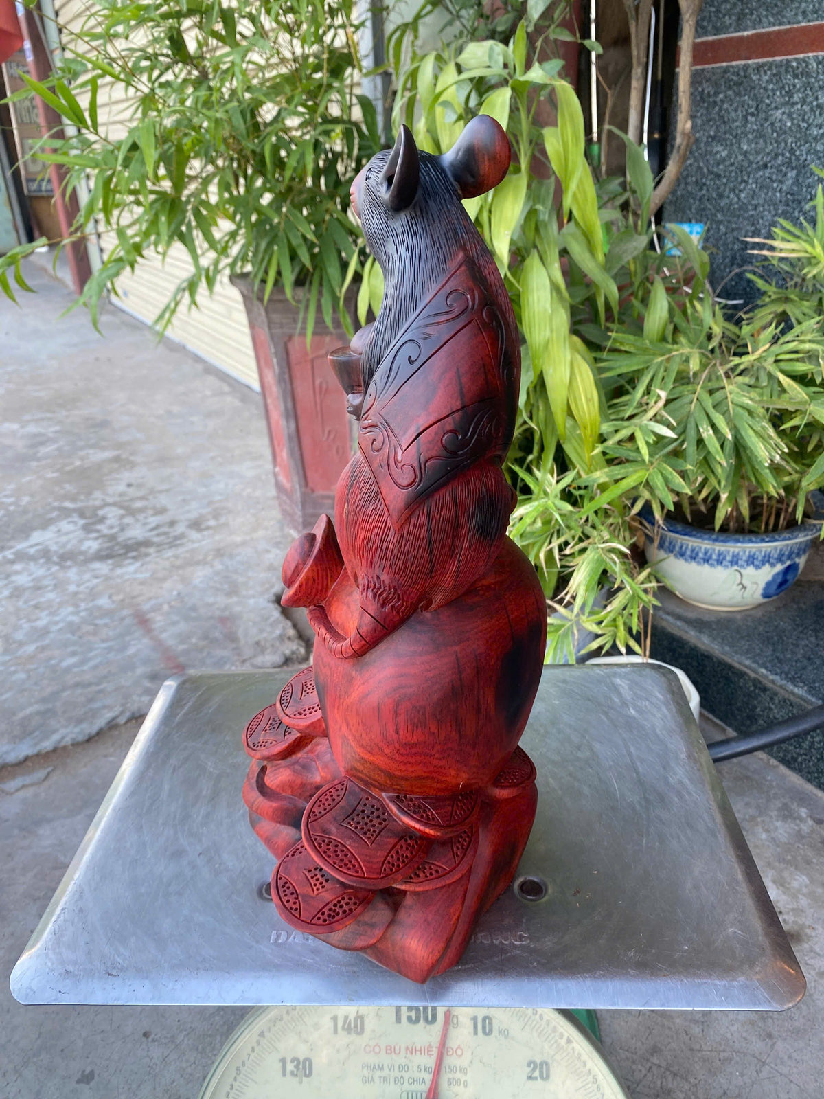 Tượng Linh Vật Chuột Tài Lộc Gỗ Trắc - Cao 43cm