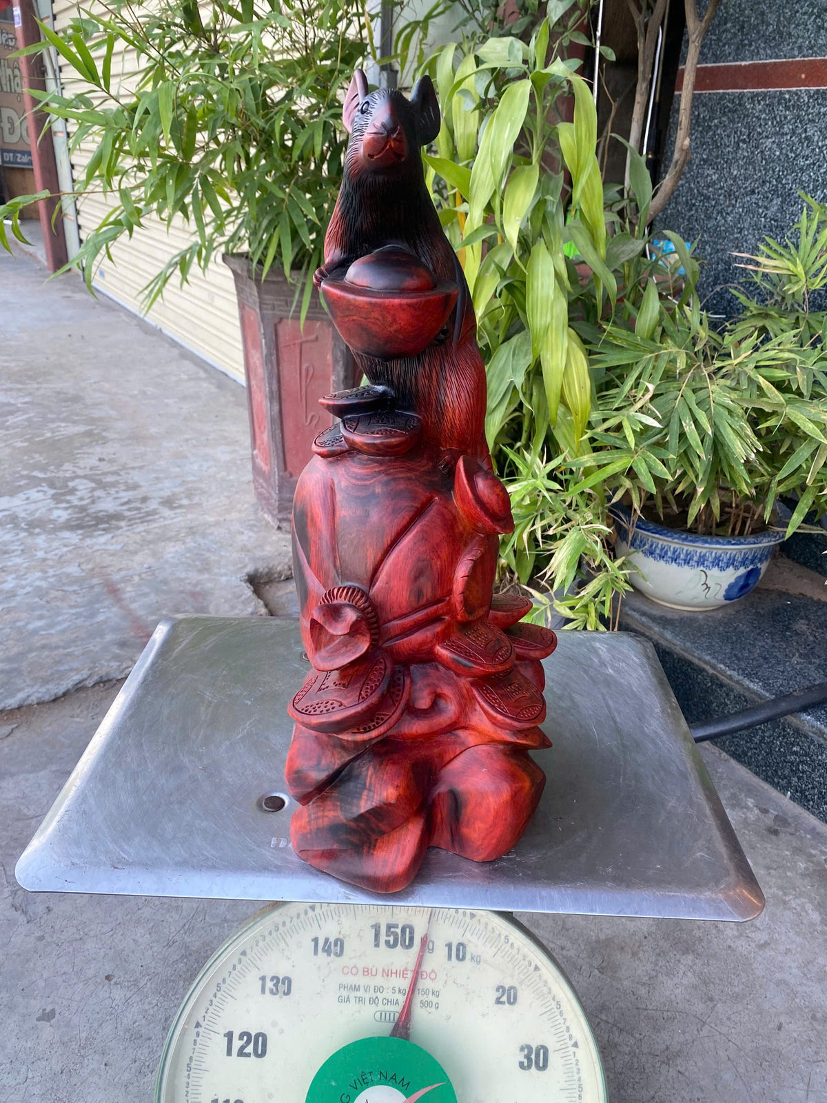 Tượng Linh Vật Chuột Tài Lộc Gỗ Trắc - Cao 43cm
