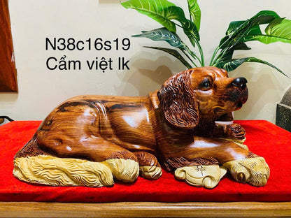 Tượng Linh Vật Chó Nằm Gỗ Cẩm Ngang - Phong Thủy Kèm Kỷ Thảm Nhung,Cao 38cm
