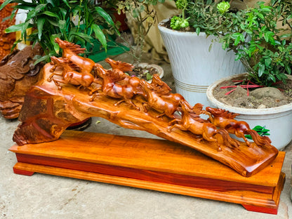 Tượng Ngựa Trang Trí Phong Thuỷ - Bát Mã Phi Thiên Gỗ Hương Ta Ngang 84cm