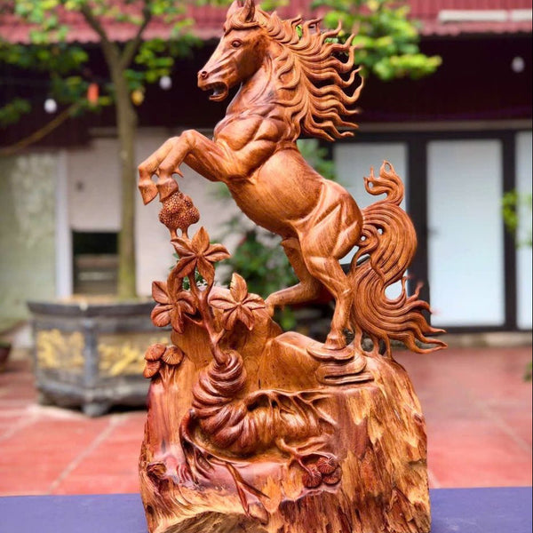 Con Ngựa