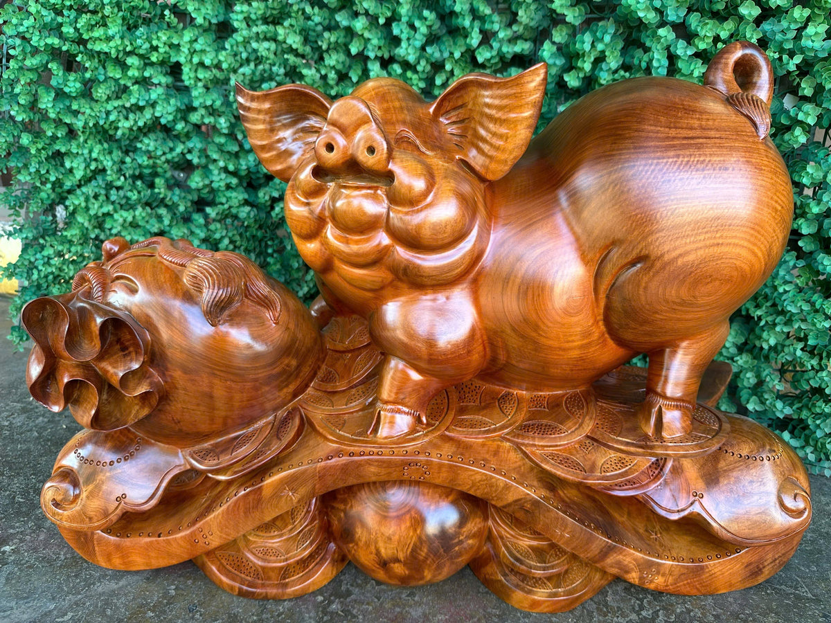 Tượng Linh Vật Con Heo Tài Lộc Gỗ Hương Ta Giải Lai Cao 68