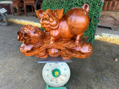 Tượng Linh Vật Con Heo Tài Lộc Gỗ Hương Ta Giải Lai Cao 68