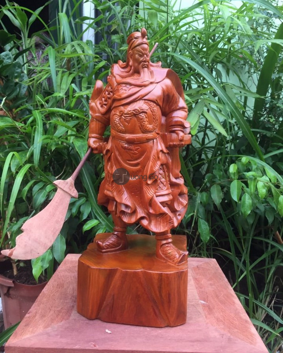 Quan Công Xách Đao Gỗ Hương Cao 40