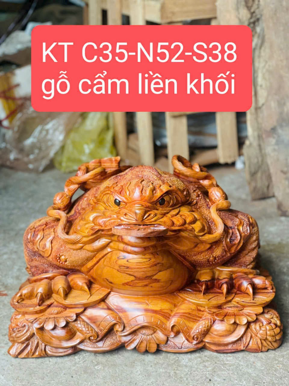 Tượng Linh Vật Phong Thủy Con Cóc Gỗ Cẩm - Cao 35cm Liền Khối