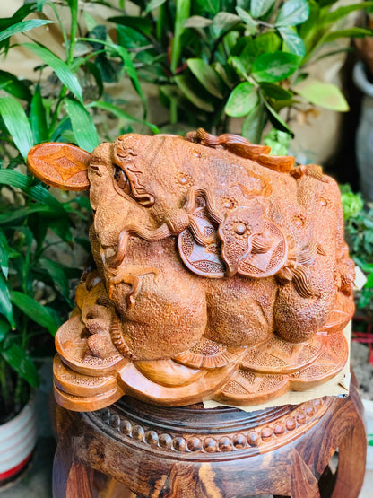 Linh Vật Cóc Vàng Thiềm Thừ Gỗ Hương Ta Ngang 32cm