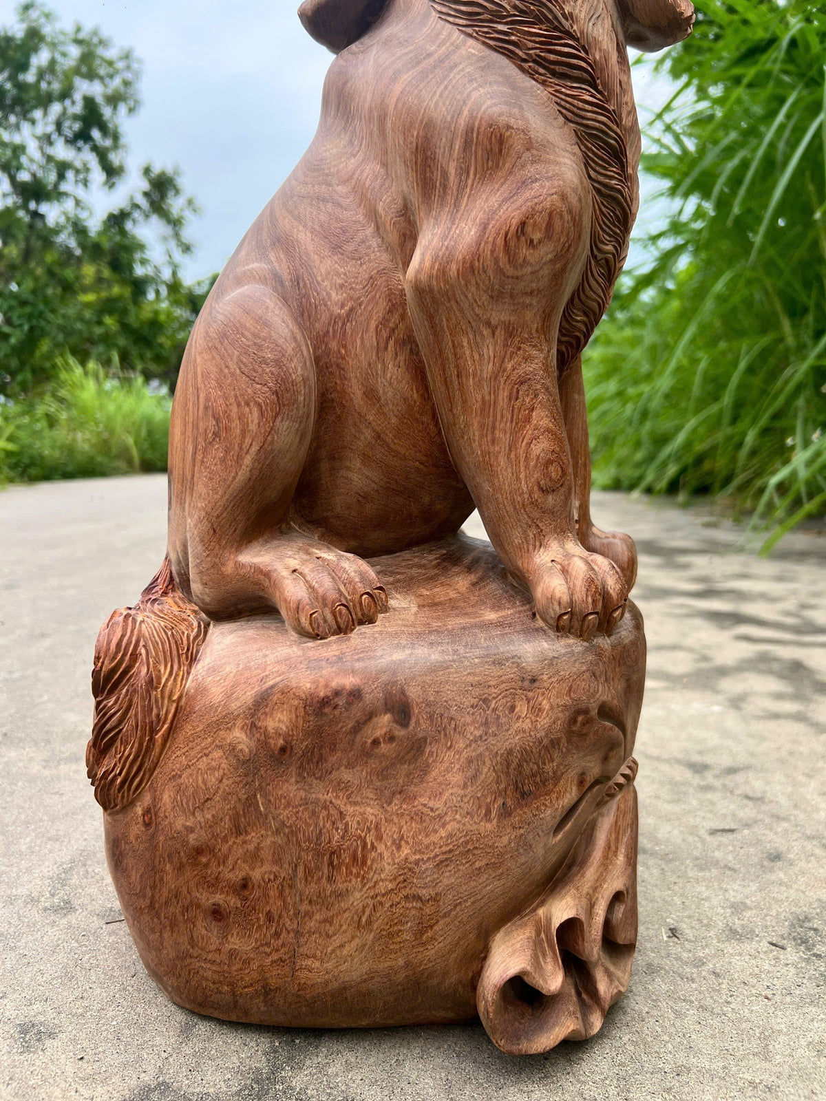 Tượng Linh Vật Chó Gỗ Hương - Cao 55cm