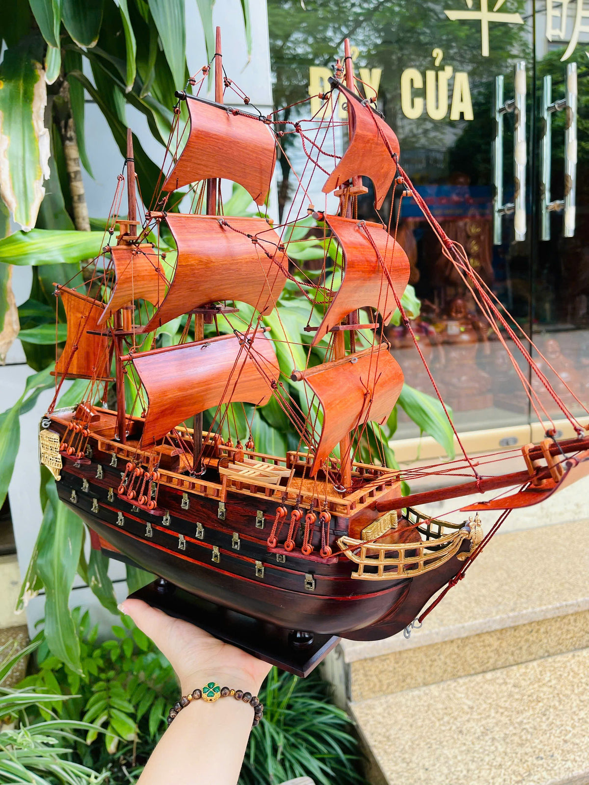 Mô Hình Thuyền Cổ Trang Trí Cao Cấp Gỗ Trắc
