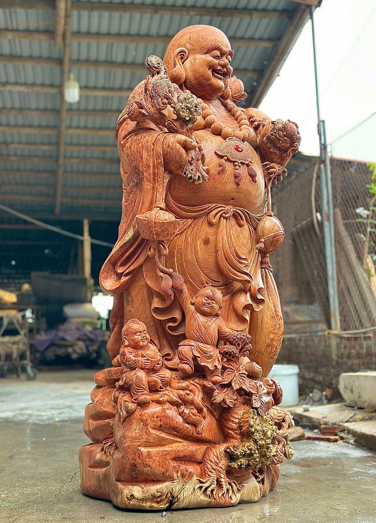 Tượng Gỗ Di Lặc Tam Phúc - Siêu Phẩm Nu Hương Đá  Cao 1m8