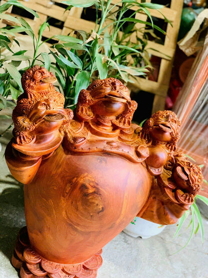 Ba Con Cóc Trấn Lu Tài Lộc Gỗ Hương Cao 58cm