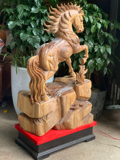 Tượng Gỗ Linh Vật Con Ngựa Phong Thuỷ Gỗ Ngọc Am Thơm Cao 73cm