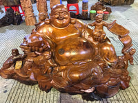 Di Lặc Ngũ Phúc Ngồi Bưng Thỏi Vàng