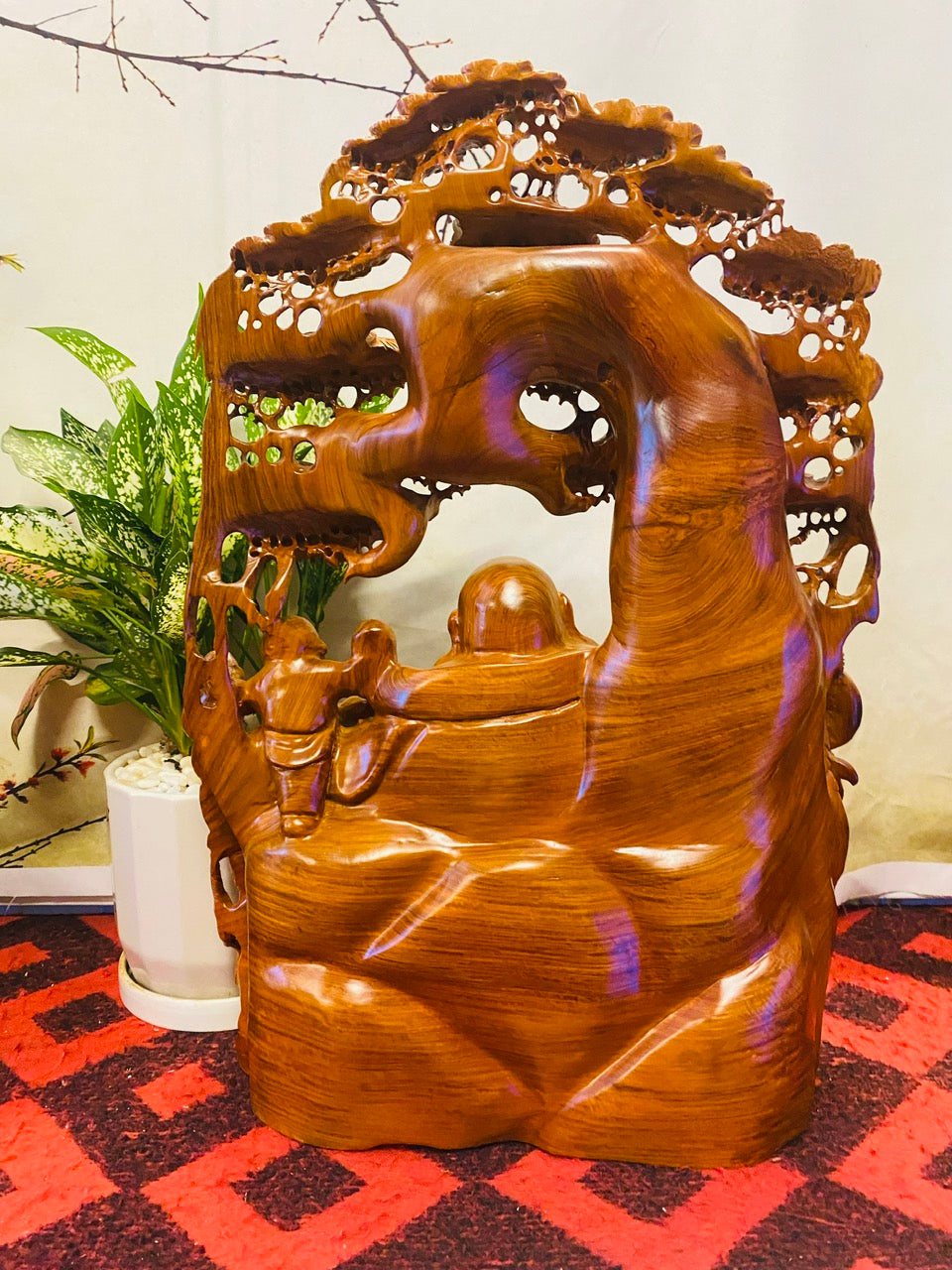 Tượng Di Lặc Gốc Tùng Hương Ta - Kích Thước Cao 55cm