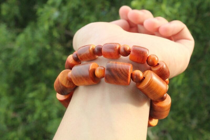 Vòng Gỗ Huyết Long