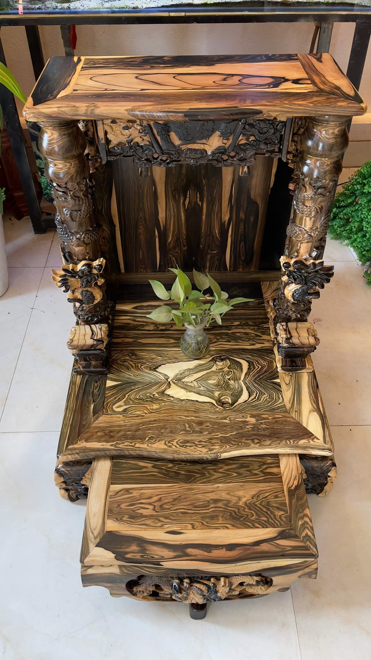 Bàn Thờ Thần Tài Thổ Địa Gỗ Mun Hoa Vân Cao Cấp