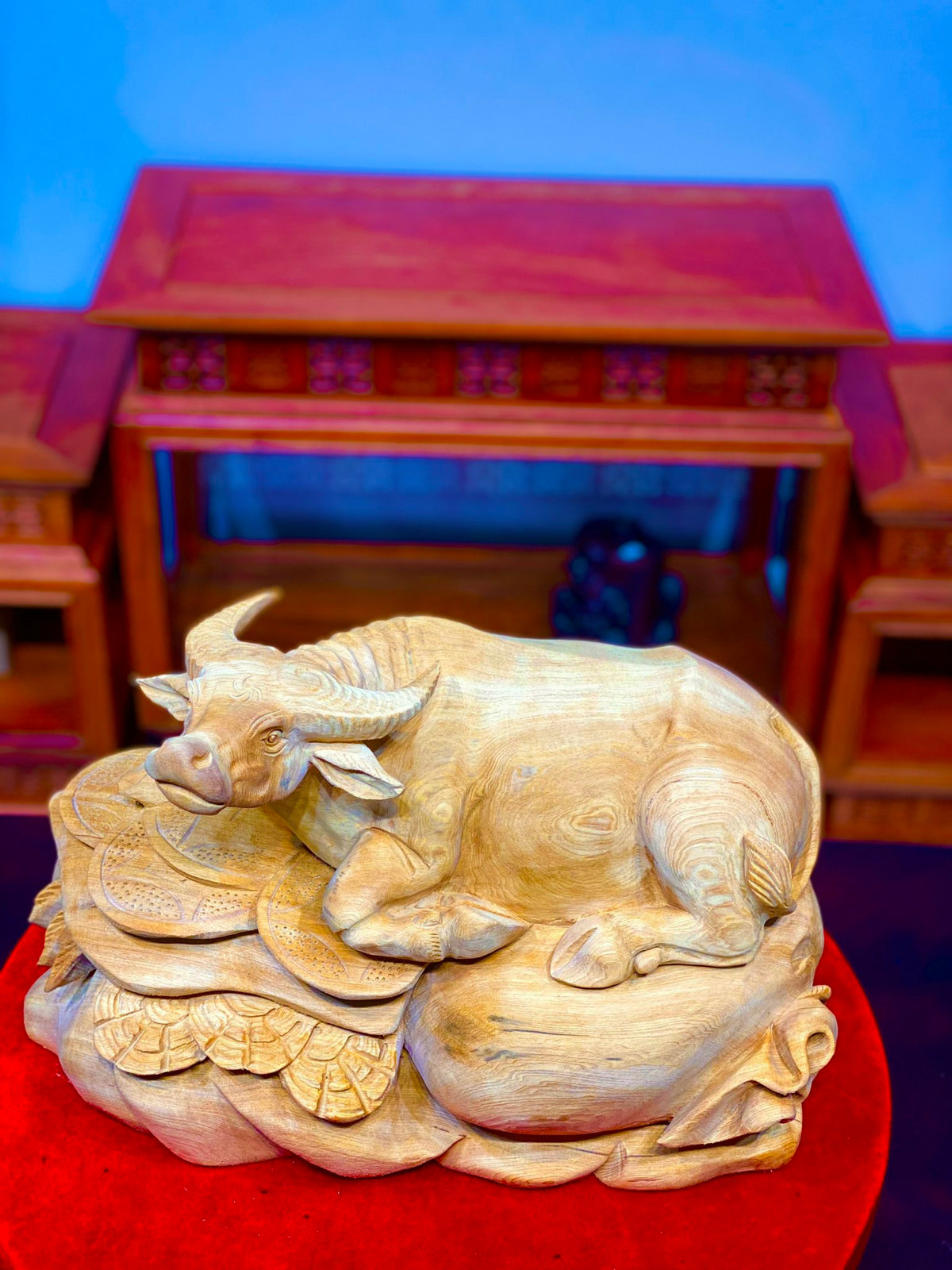 Tượng Linh Vật Con Trâu Gỗ Ngọc Am Để Mộc Liền Khối Cao 28cm