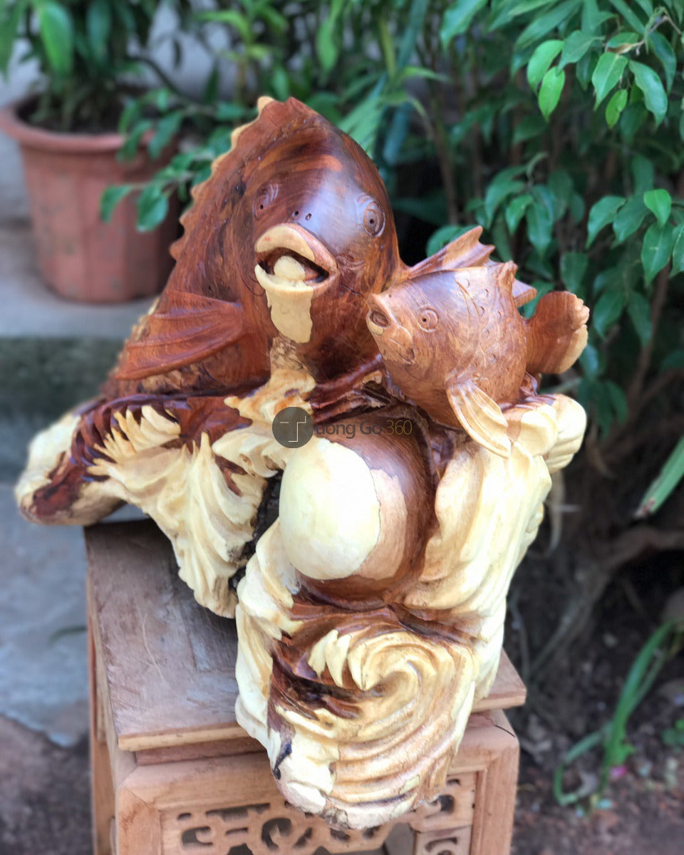 Cá Chép Vờn Ngọc - Gỗ hương