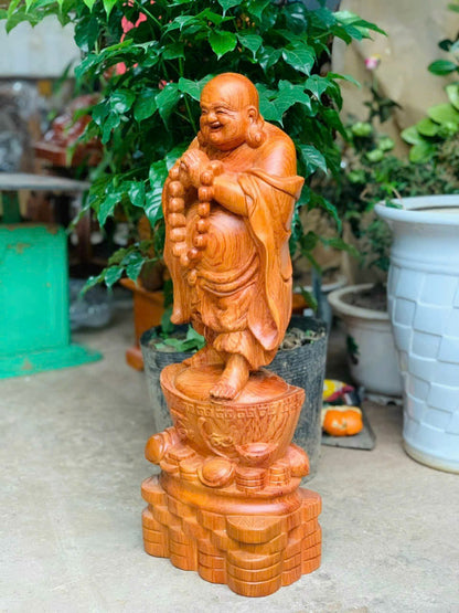 Tượng Di Lặc Đứng Thỏi Vàng Chúc Phúc Gỗ Hương Đá Chiều Cao 60cm