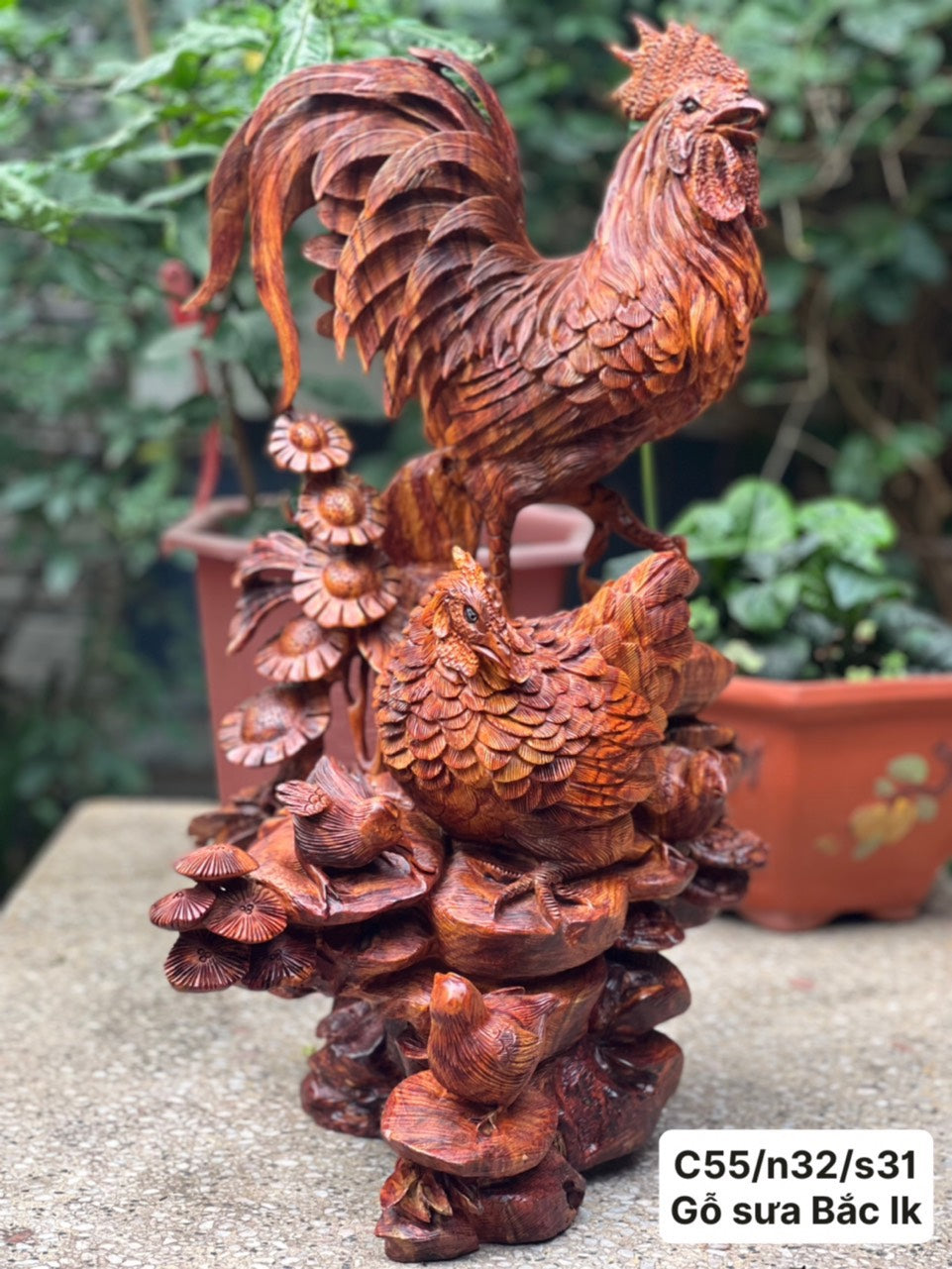Tượng Gà Phong Thuỷ Gỗ Sưa Bắc Liền Khối Cao 55cm