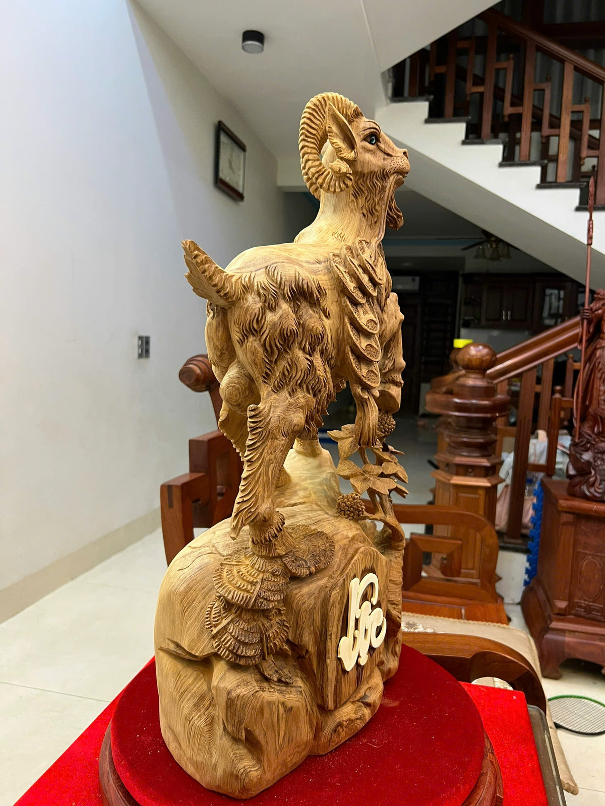 Tượng Linh Vật Nhất Dương Tài Lộc Gỗ Ngọc Am - Cao67