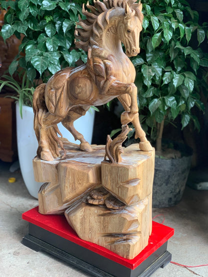 Tượng Gỗ Linh Vật Con Ngựa Phong Thuỷ Gỗ Ngọc Am Thơm Cao 73cm