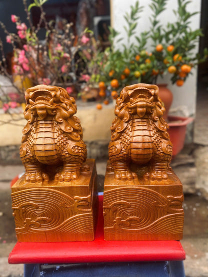 Cặp Nghê Béo Gỗ Bách Xanh - Tượng Linh Vật Phong Thủy Cao 23cm