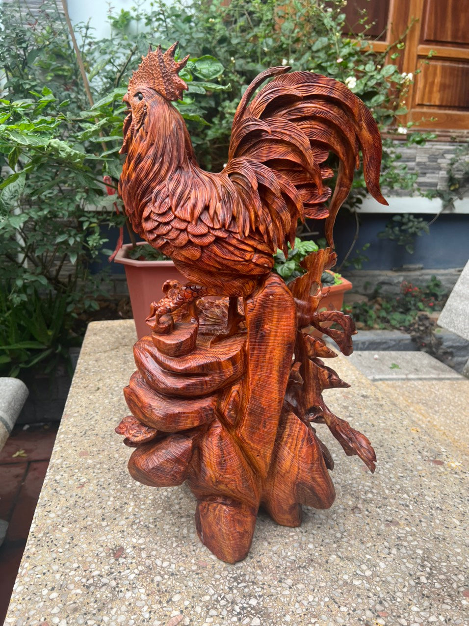 Tượng Gà Phong Thuỷ Gỗ Sưa Bắc Liền Khối Cao 55cm