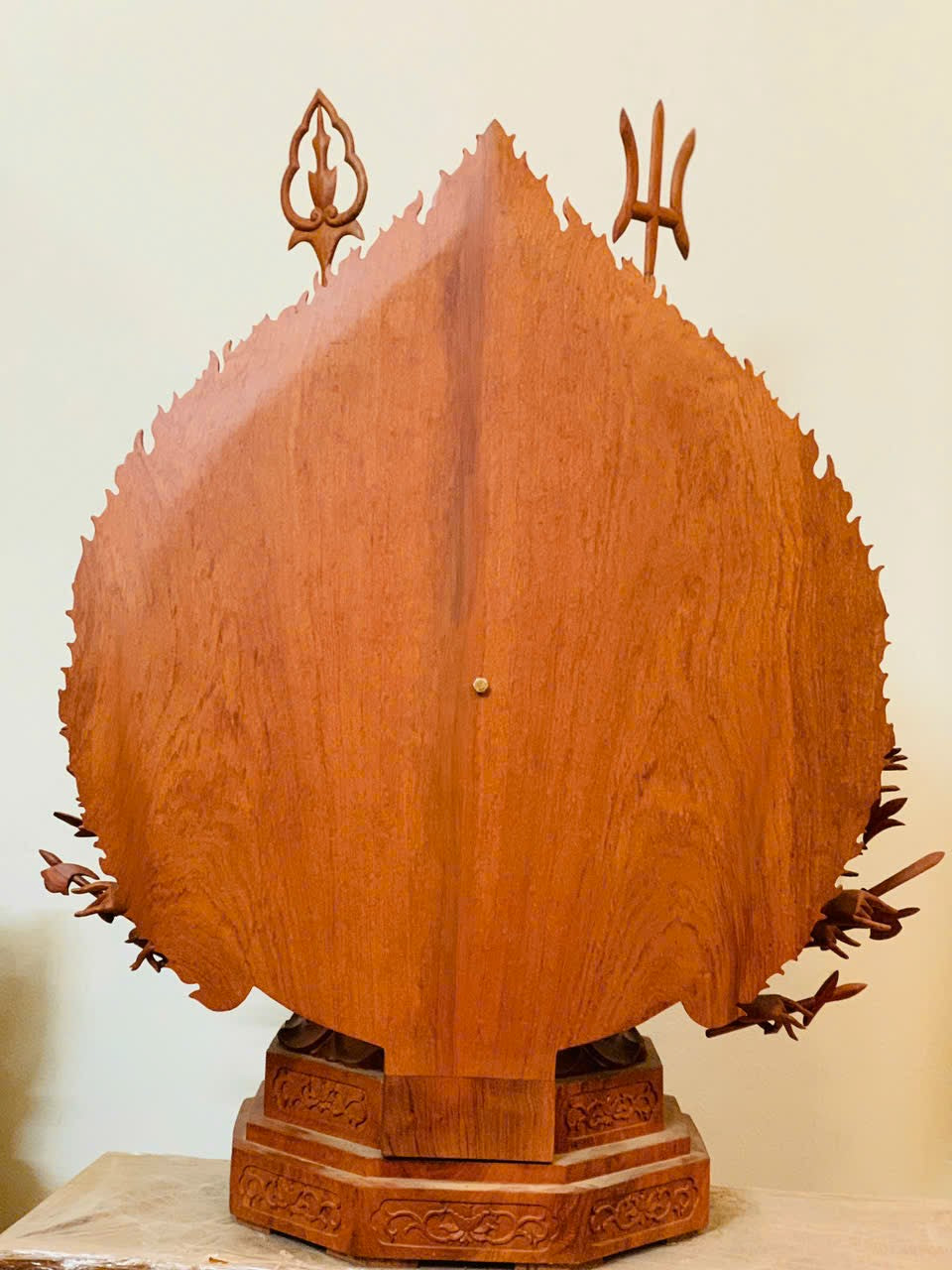 Tượng Phật Thiên Thủ Thiên Nhãn Gỗ Hương Đá - Cao 107cm