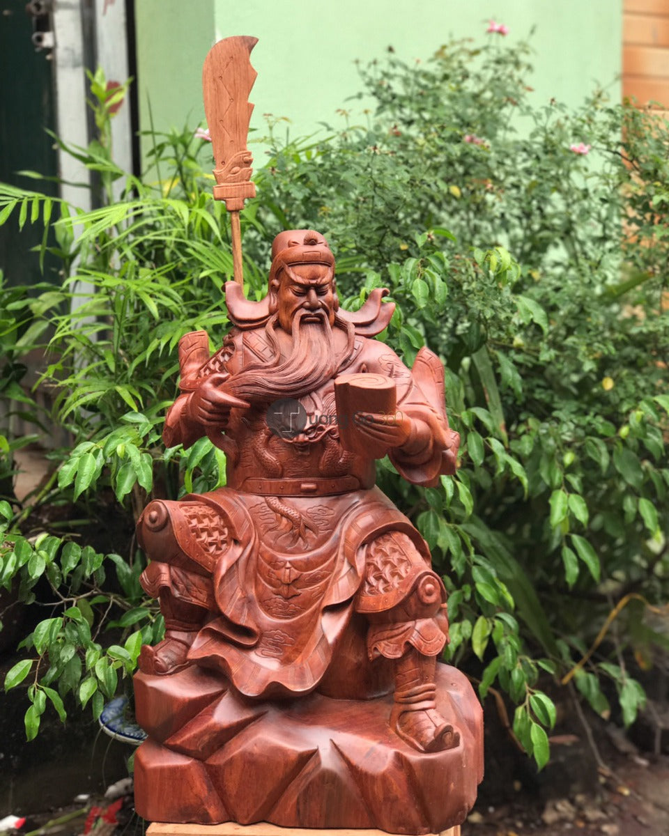 Tượng Quan Công Ngồi Đọc Sách