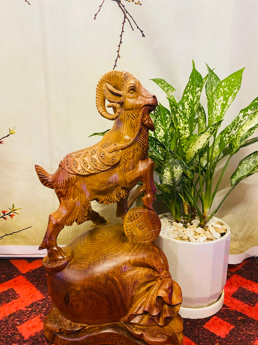 Tượng Dê Tài Lộc Ngậm Tiền Vàng Phong Thủy Gỗ Hương Ta Cao 46