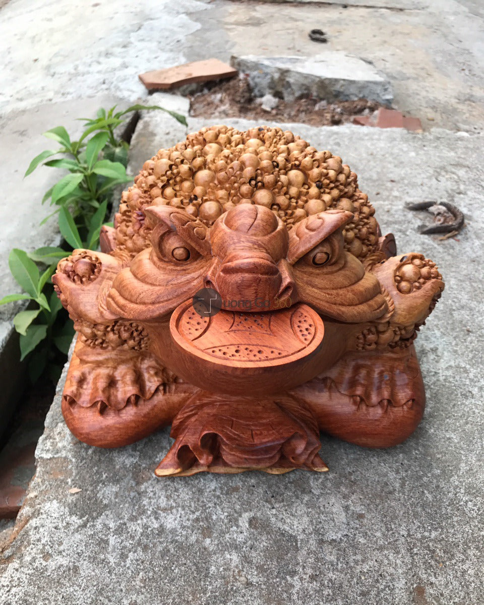 Thiềm Thừ Đứng Bao Tiền Phong Thủy